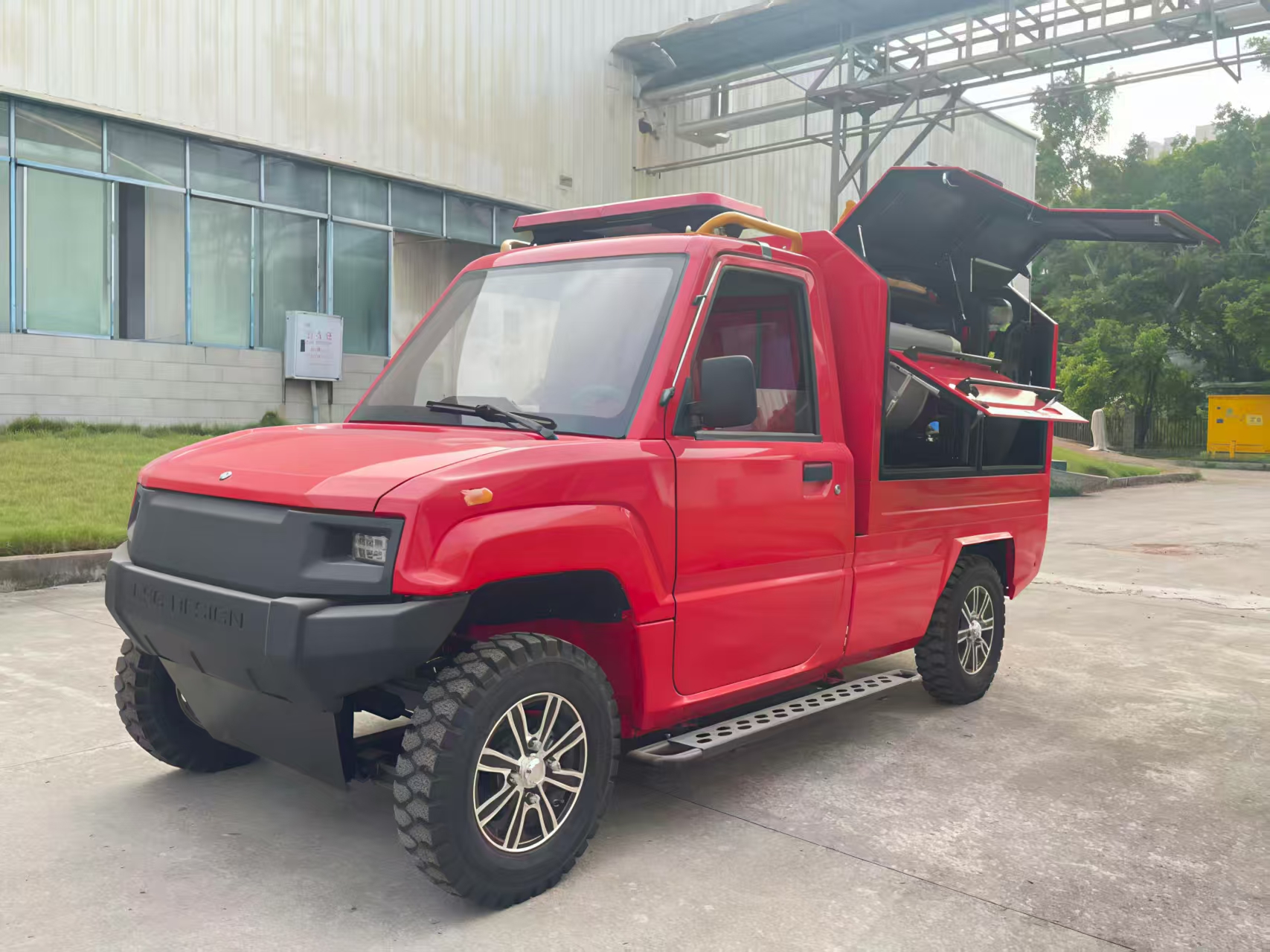 كيف يركض إنه يدير Technology Mini Fire Truck Risks ev Fire Risks in Communities ومواقف السيارات ومراكز التسوق؟